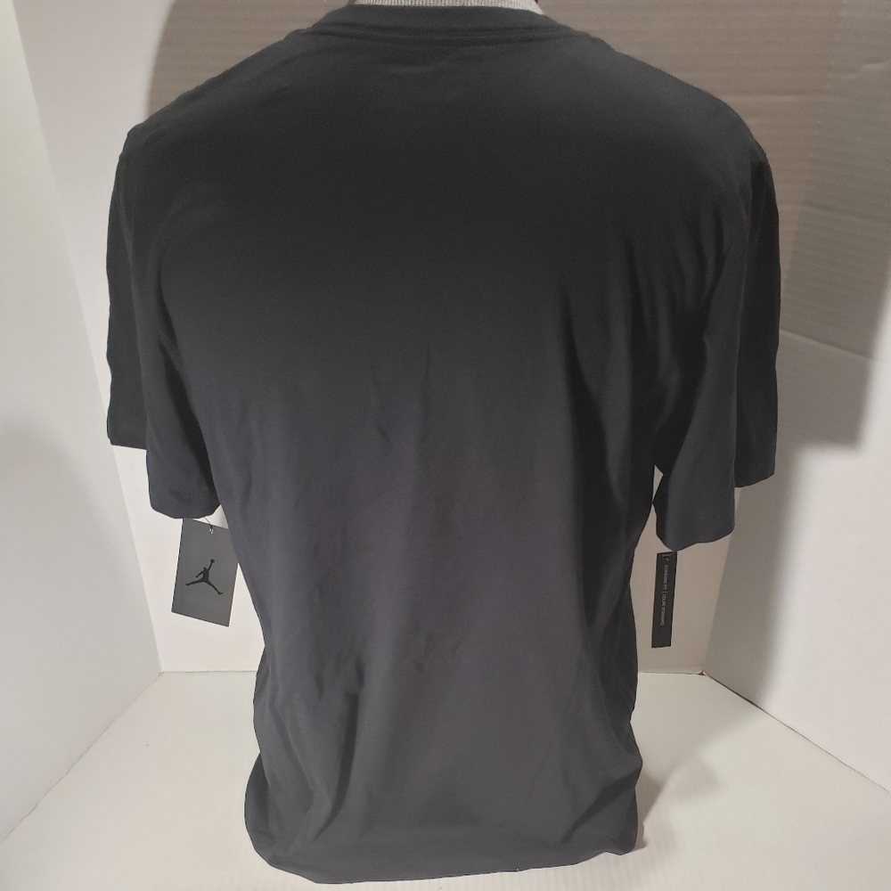NWT Men's Jordan T-shirt - Picture 2 of 3